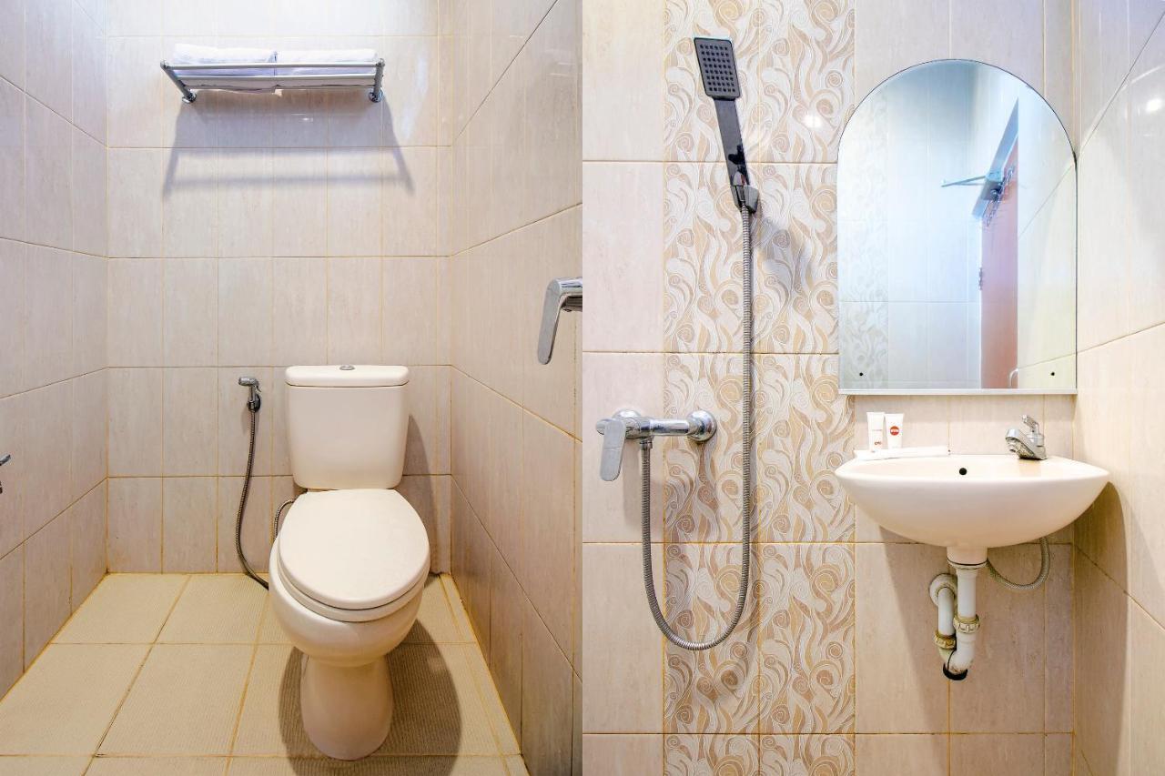 Oyo 1683 Hotel Musafira Syariah Джок'якарта Екстер'єр фото