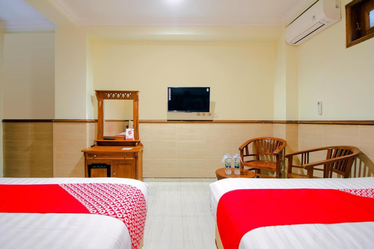 Oyo 1683 Hotel Musafira Syariah Джок'якарта Екстер'єр фото