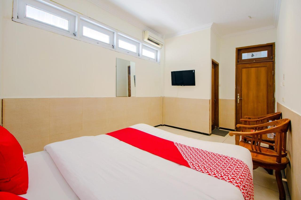 Oyo 1683 Hotel Musafira Syariah Джок'якарта Екстер'єр фото