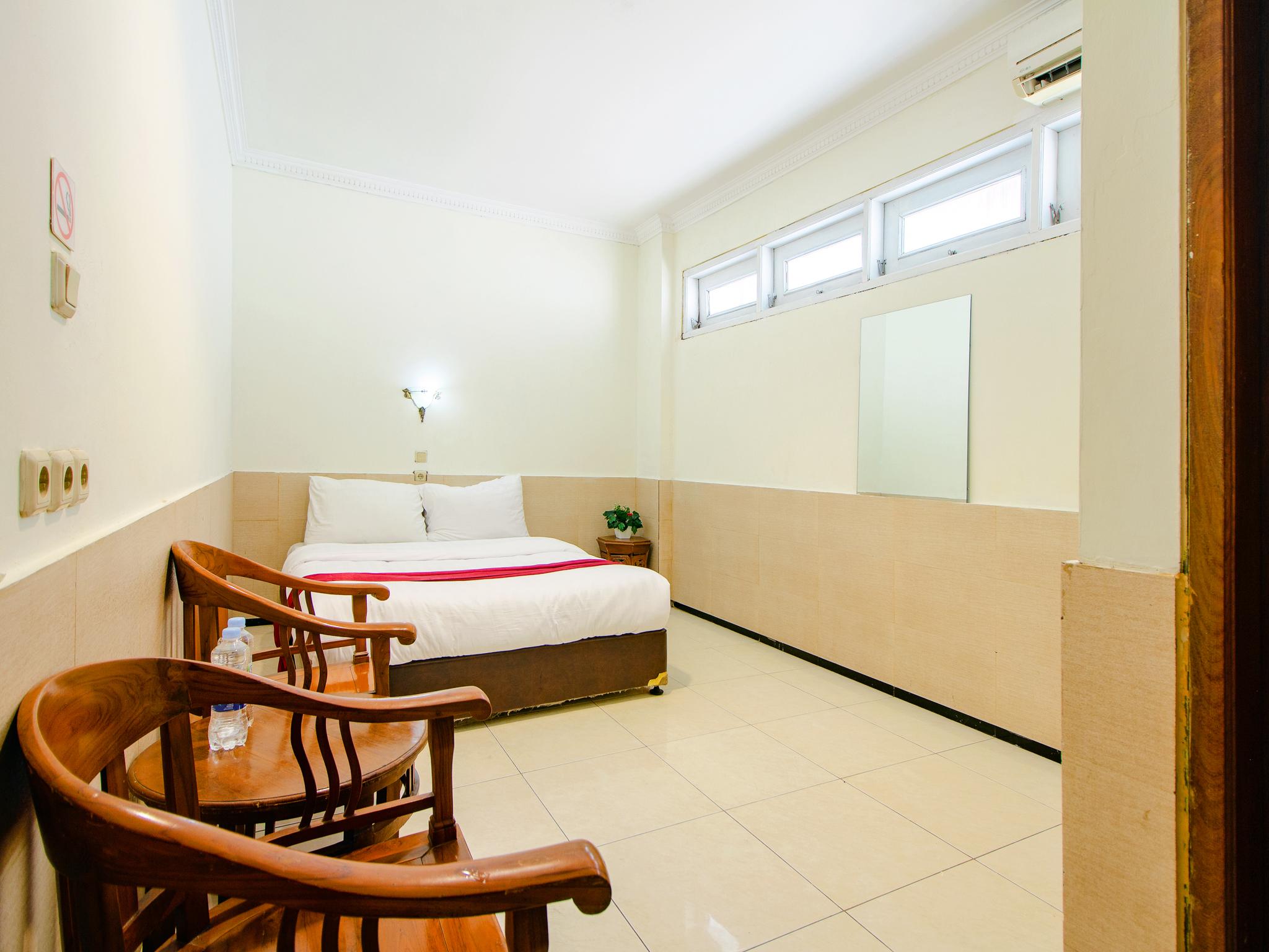 Oyo 1683 Hotel Musafira Syariah Джок'якарта Екстер'єр фото
