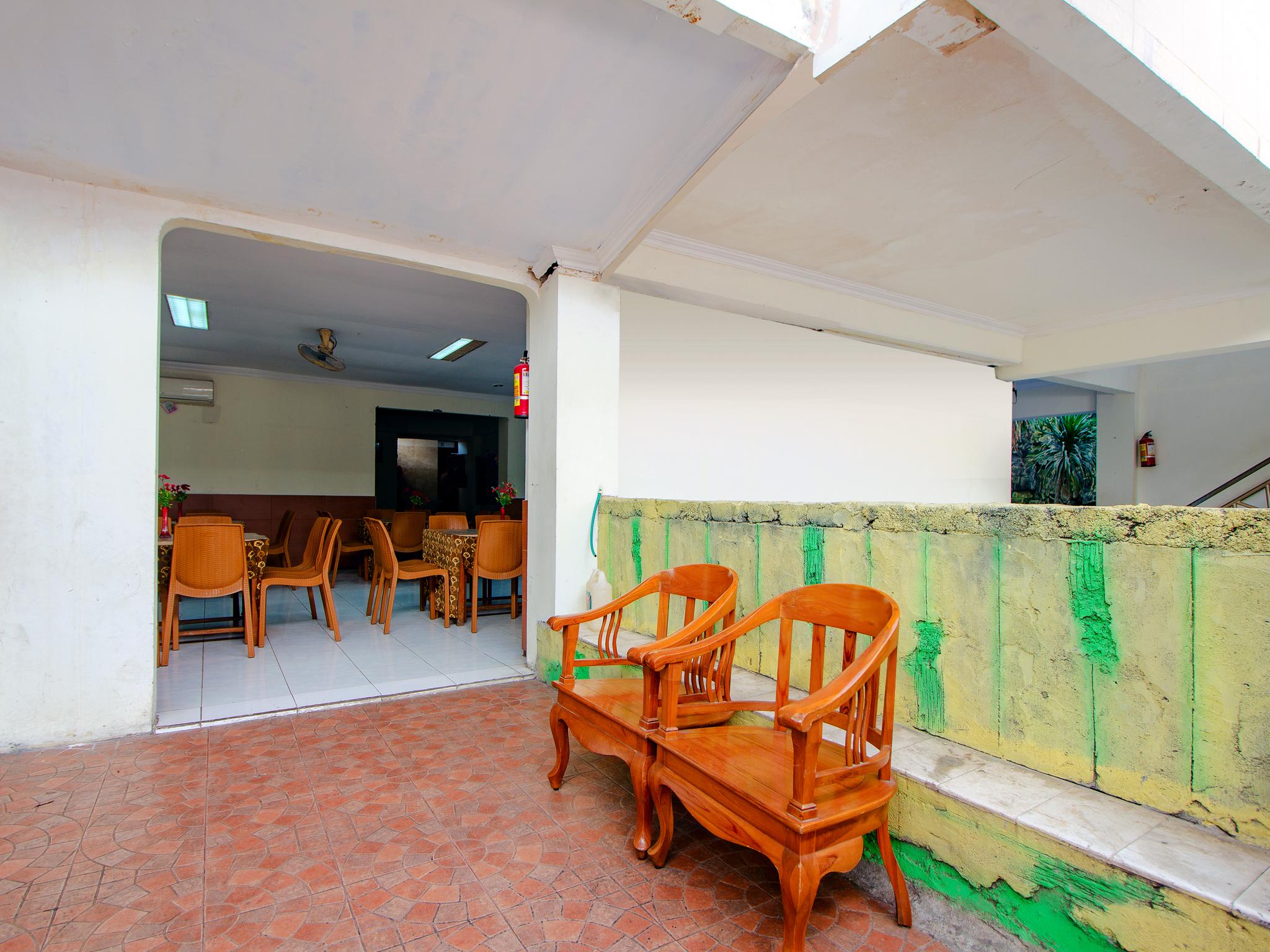Oyo 1683 Hotel Musafira Syariah Джок'якарта Екстер'єр фото
