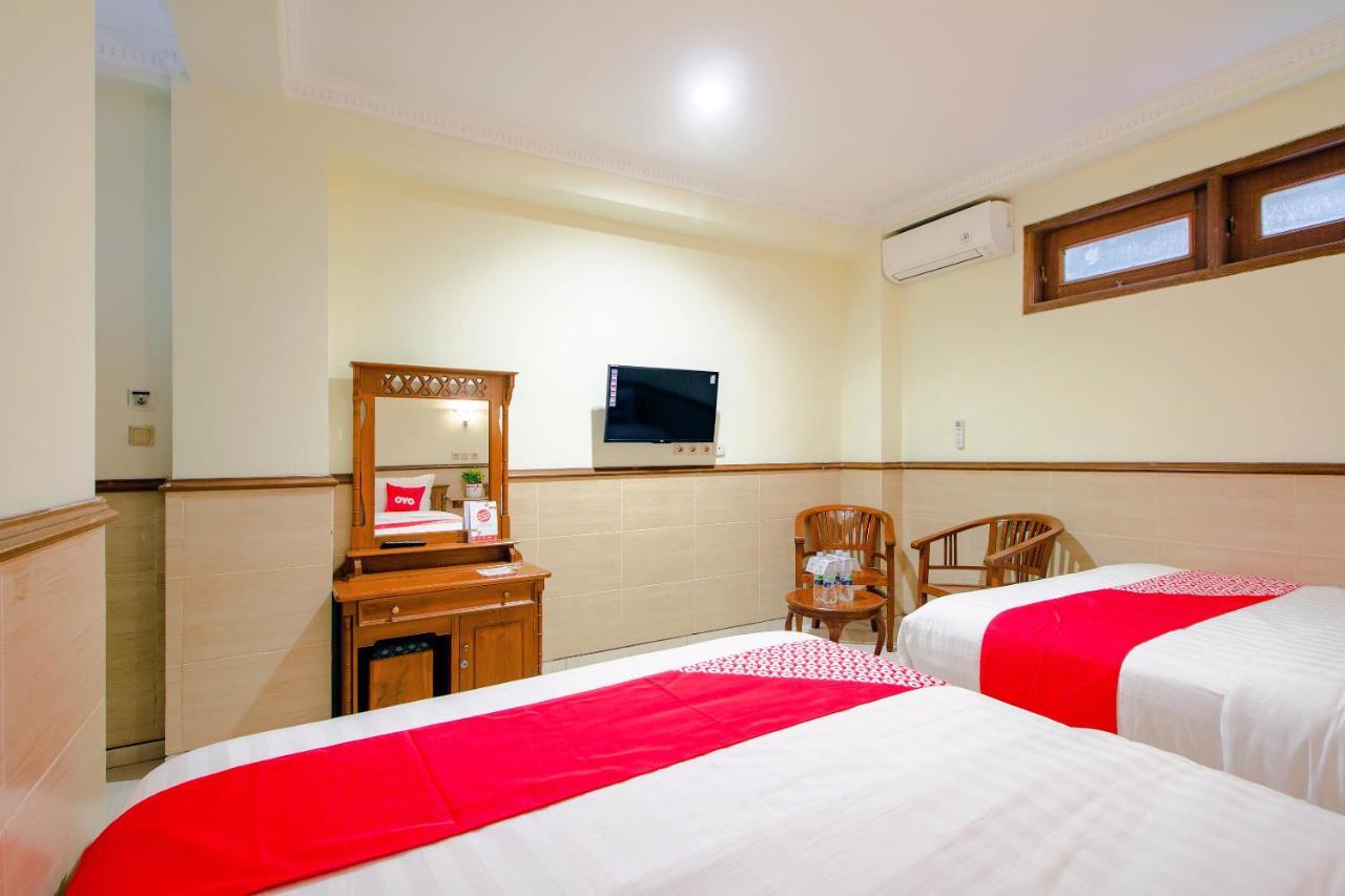 Oyo 1683 Hotel Musafira Syariah Джок'якарта Екстер'єр фото