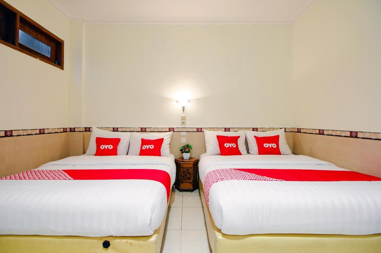 Oyo 1683 Hotel Musafira Syariah Джок'якарта Екстер'єр фото